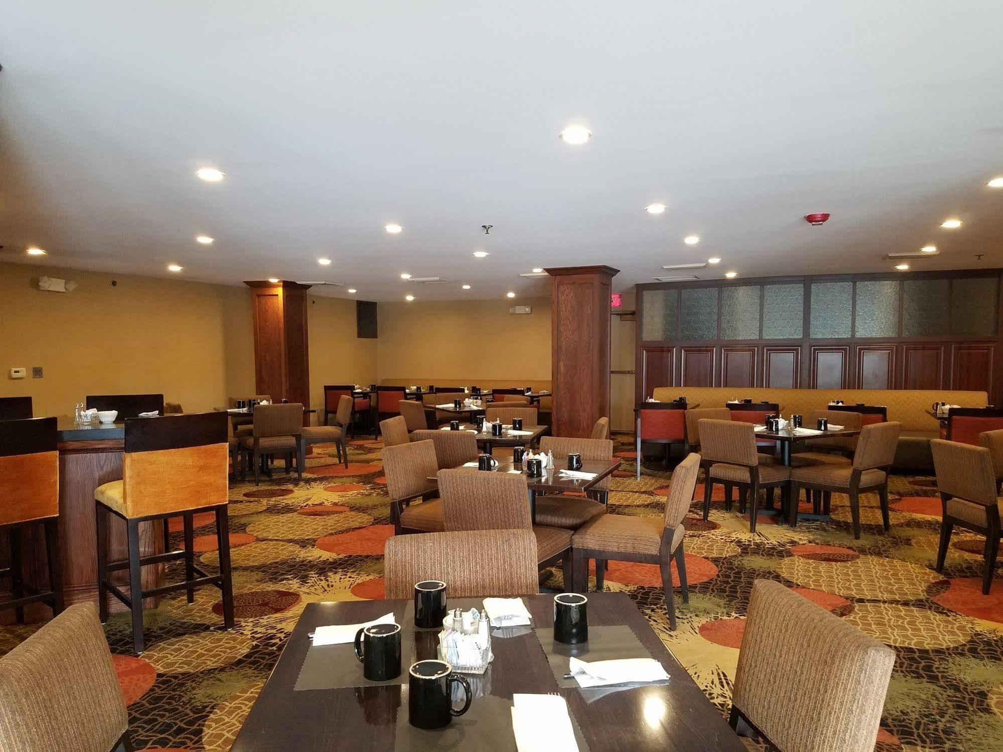 Radisson Hotel Detroit-Farmington Hills Exterior foto